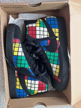 Nike blazer mid premium black multicolor sneakers/RUBIK’s CUBE